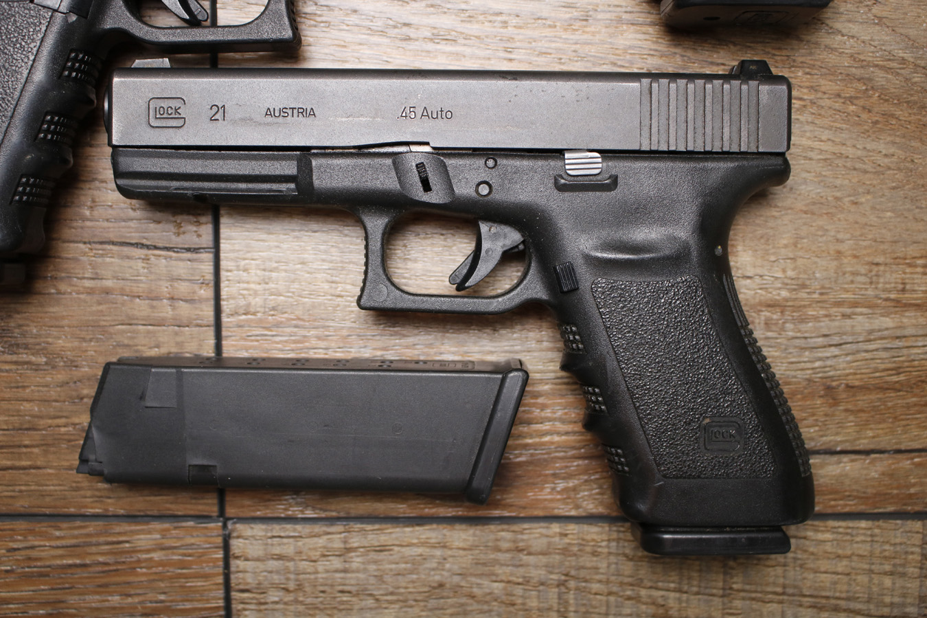 GLOCK 21SF Gen3 45 ACP Police Trade-in Pistols (Good Condition